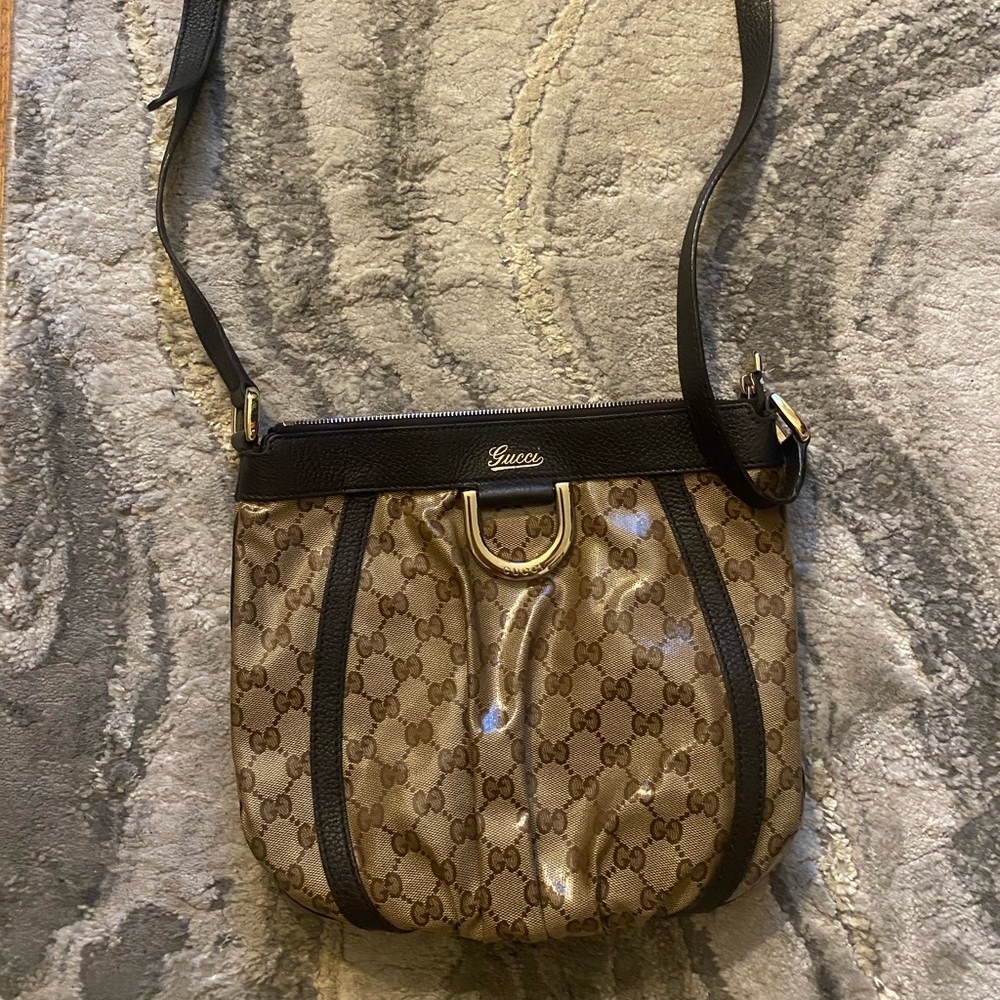 Gucci Beige/Brown Guccissima Patent Leather Abbey D-Ring Crossbody Bag